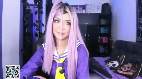        Please help me to reach 100 thumbs up online show from April 6, 7:59 pm