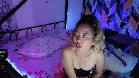 badlilbambi online show from October 7, 5:42 pm