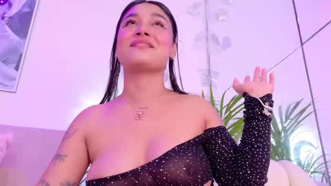 Snapshot of bahia_marquez1 chatting on October 2, 4:28 pm Bahia Marquez online show from October 2, 4:28 pm