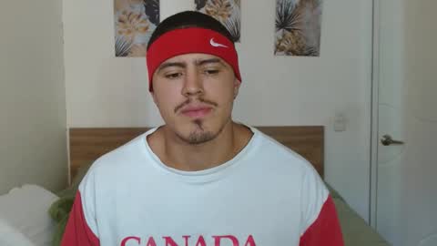 Snapshot of baltazardupont chatting on February 6, 1:54 pm Andres - online show from February 6, 1:54 pm