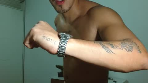 Snapshot of baltazardupont chatting on February 12, 3:07 am Andres - online show from February 12, 3:07 am