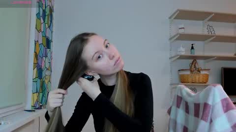 Kira online show from December 20, 12:45 pm