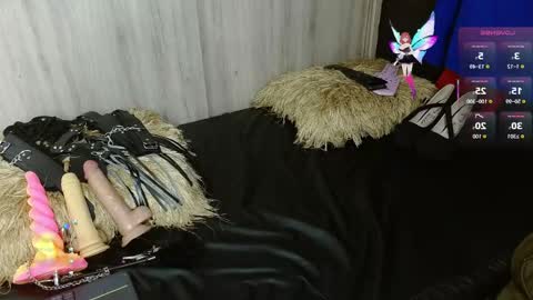 Arianna   online show from November 19, 9:13 pm