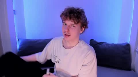 MICKEY online show from April 6, 11:33 am