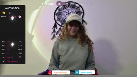 Snapshot of bandit_monkey chatting on September 30, 3:39 am V E R O N I C A online show from September 30, 3:39 am