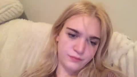 bansam1738 online show from November 8, 3:53 am