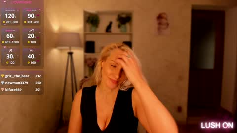 Snapshot of barbara_summers chatting on December 1, 4:32 pm Barbara online show from December 1, 4:32 pm
