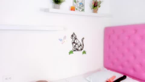 Barbie Hills online show from January 8, 8:47 pm