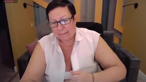 Snapshot of barbaraturners chatting on January 25, 3:30 am barbaraturners online show from January 25, 3:30 am