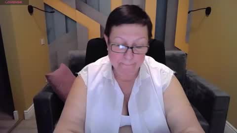 Snapshot of barbaraturners chatting on January 28, 2:43 am barbaraturners online show from January 28, 2:43 am