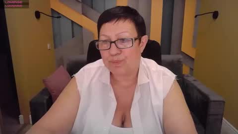 Snapshot of barbaraturners chatting on February 8, 2:26 am barbaraturners online show from February 8, 2:26 am