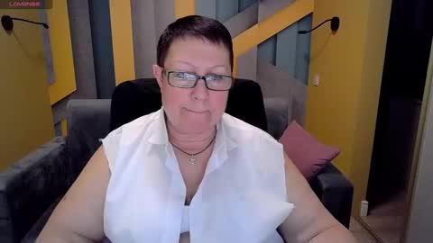 Snapshot of barbaraturners chatting on March 8, 1:06 am barbaraturners online show from March 8, 1:06 am
