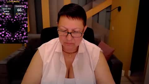 Snapshot of barbaraturners chatting on March 5, 10:54 pm barbaraturners online show from March 5, 10:54 pm