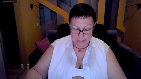 Snapshot of barbaraturners chatting on March 10, 10:45 pm barbaraturners online show from March 10, 10:45 pm