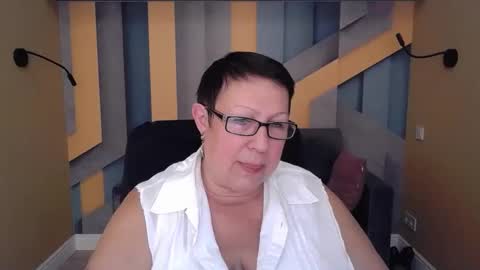 Snapshot of barbaraturners chatting on October 10, 7:08 pm barbaraturners online show from October 10, 7:08 pm