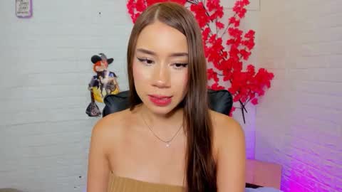 Snapshot of barbiegirl___ chatting on October 17, 7:23 am barbiegirl___ online show from October 17, 7:23 am