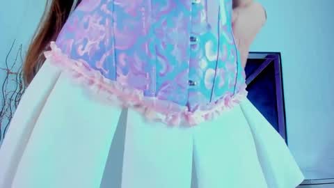 Snapshot of barbiegirl___ chatting on October 11, 5:56 am barbiegirl___ online show from October 11, 5:56 am