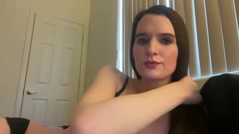 Snapshot of barbiejules chatting on March 10, 7:18 pm BarbieJules online show from March 10, 7:18 pm