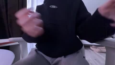 barbinsss online show from December 1, 8:34 am