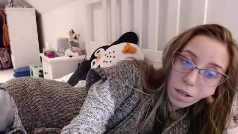 Lena online show from December 14, 7:53 pm