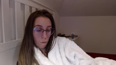 Lena online show from November 28, 7:21 pm