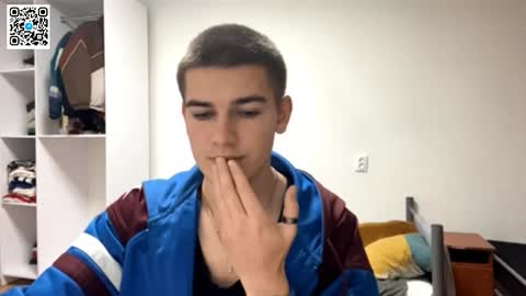 Eric online show from December 3, 7:58 pm