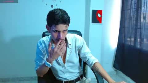 Snapshot of bastiaan_28 chatting on September 20, 7:06 pm Bastian online show from September 20, 7:06 pm