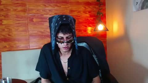 Snapshot of bastiaan_28 chatting on February 16, 6:10 am Bastian online show from February 16, 6:10 am