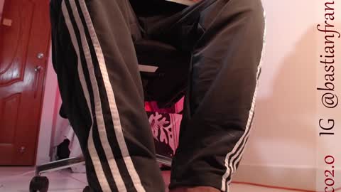 Snapshot of bastian_franco01 chatting on December 7, 5:10 am Bastian Independent Model online show from December 7, 5:10 am