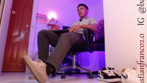 Snapshot of bastian_franco01 chatting on December 2, 12:56 am Bastian Independent Model online show from December 2, 12:56 am