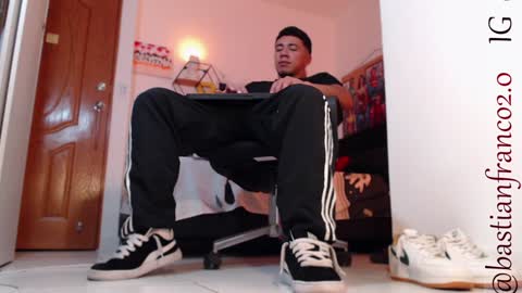 Snapshot of bastian_franco01 chatting on December 15, 5:13 am Bastian Independent Model online show from December 15, 5:13 am