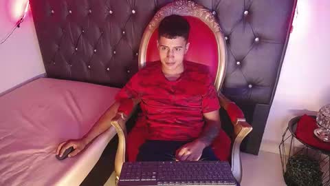 Snapshot of bastian_jonnes chatting on October 4, 1:42 pm Bastian online show from October 4, 1:42 pm