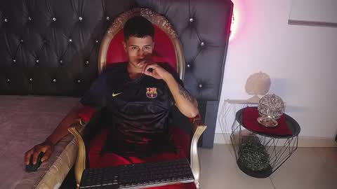 Snapshot of bastian_jonnes chatting on October 6, 12:45 pm Bastian online show from October 6, 12:45 pm