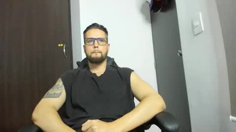 bastianwatson10 online show from November 5, 6:21 pm