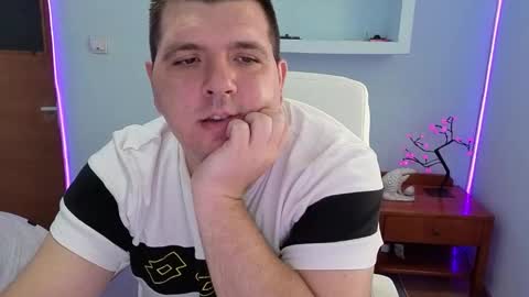 Snapshot of basystem8 chatting on September 22, 7:45 am BASY online show from September 22, 7:45 am