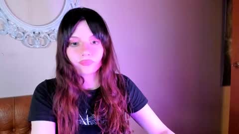 Ask me  online show from April 18, 11:49 pm