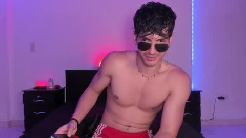 Snapshot of bbbeachboy chatting on January 22, 12:38 am Valentino online show from January 22, 12:38 am