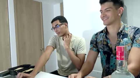 Snapshot of bbbeachboy chatting on September 16, 10:57 pm Valentino online show from September 16, 10:57 pm