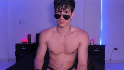 Snapshot of bbbeachboy chatting on January 27, 3:15 am Valentino online show from January 27, 3:15 am
