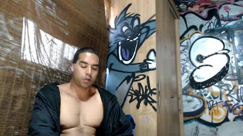 Justin online show from April 1, 5:10 pm