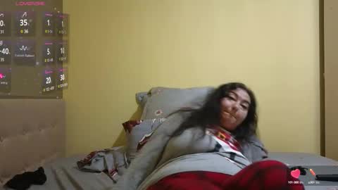 Snapshot of bbw_milf_4u chatting on February 15, 4:36 am Emma online show from February 15, 4:36 am