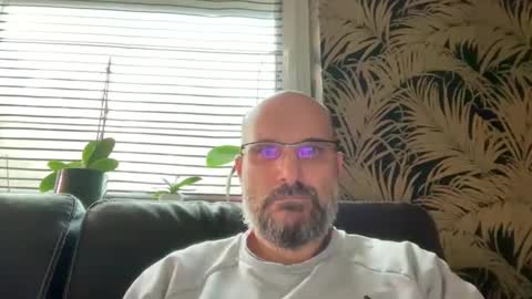 Snapshot of bcbg68 chatting on October 30, 3:45 pm bcbg68 online show from October 30, 3:45 pm