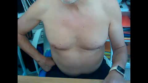 Snapshot of bcn1959 chatting on October 1, 1:10 pm bcn1959 online show from October 1, 1:10 pm