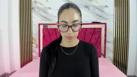 daniela villamizar online show from October 28, 1:45 pm