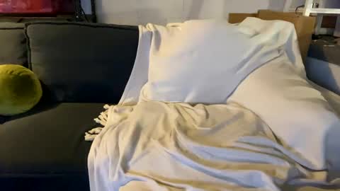 Snapshot of beachymilf chatting on September 18, 5:17 pm BeachyMILF online show from September 18, 5:17 pm