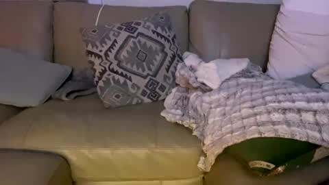 Snapshot of beachymilf chatting on October 6, 2:51 am BeachyMILF online show from October 6, 2:51 am