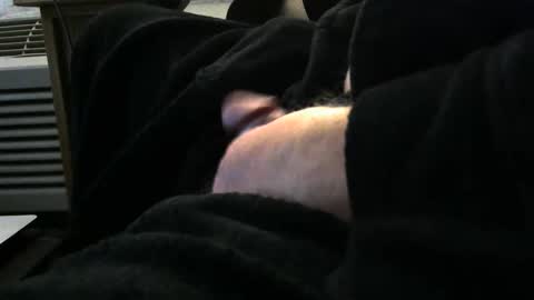 bear4146 online show from March 1, 11:36 am