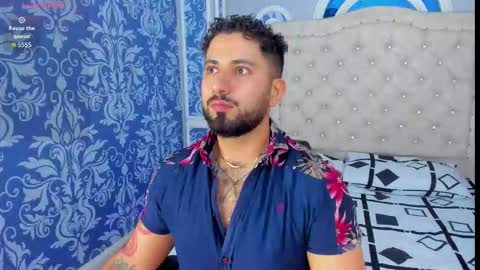 bear_mao_ online show from February 24, 11:35 am