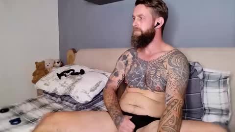 beardedtattedguy online show from October 3, 12:13 pm