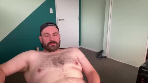 bearrrr online show from November 12, 6:43 pm